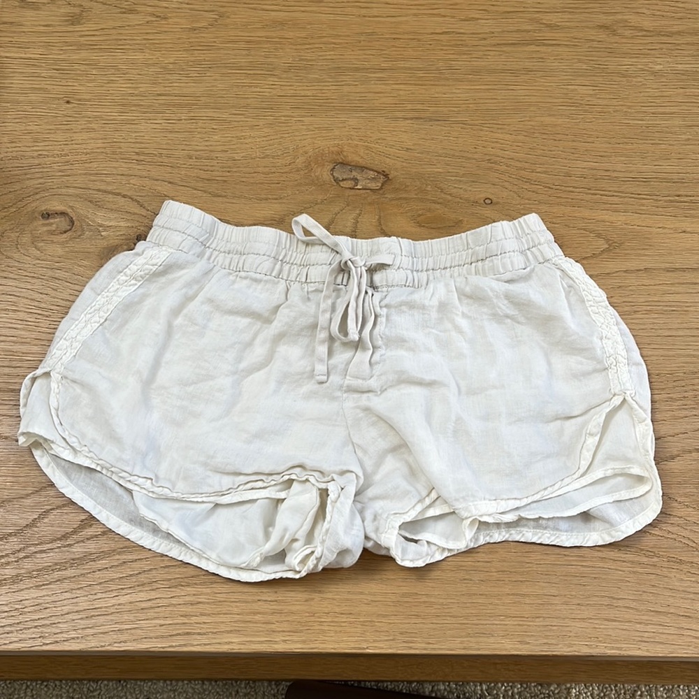 Gap 100% linen shorts